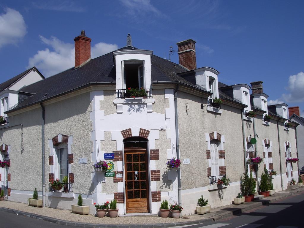 Plaimpied-Givaudins Les Glycines B&B 외부 사진